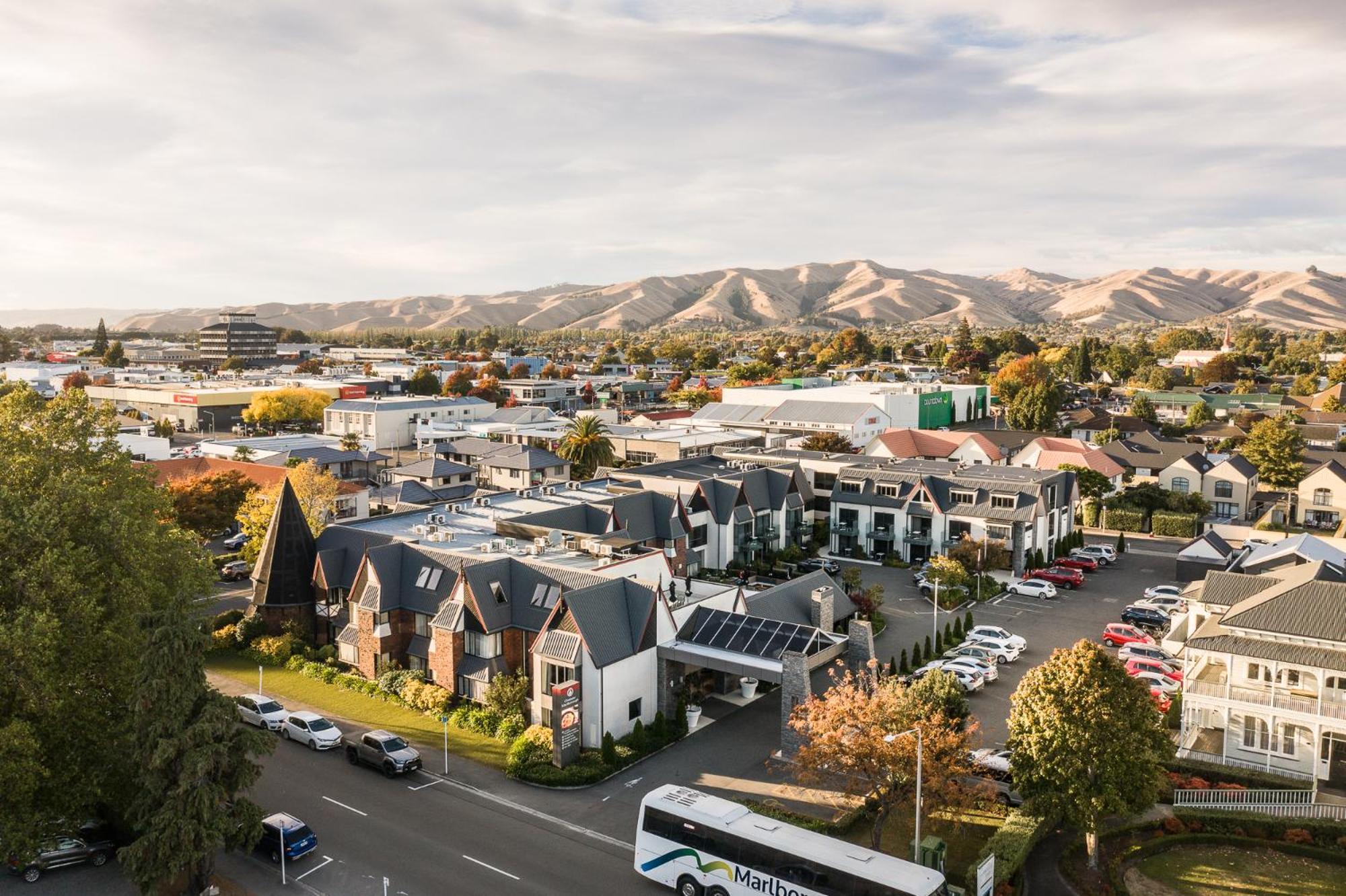 Carnmore Chateau Marlborough Blenheim Dış mekan fotoğraf Aerial view of the town centre
